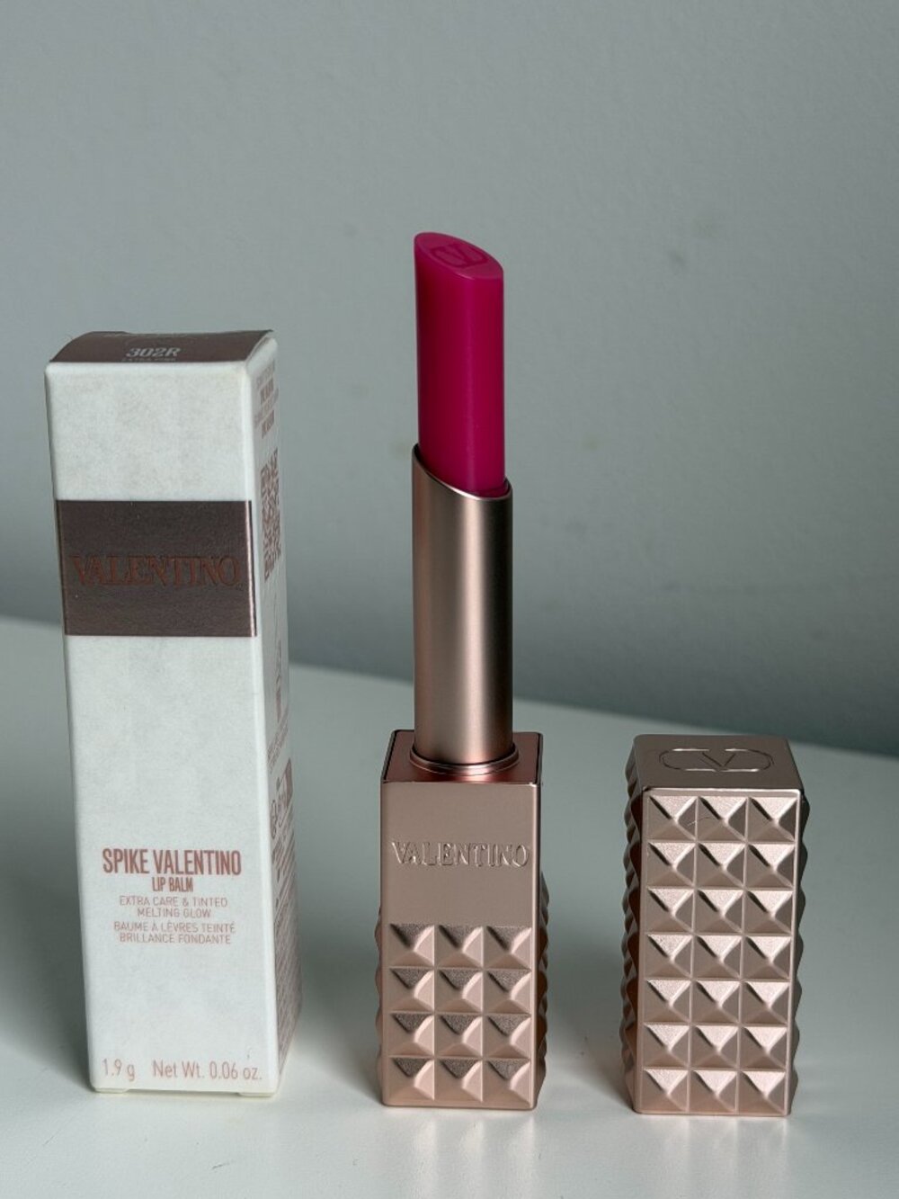 NWT Valentino Spike Disco Lip Balm 302R Extra Pink